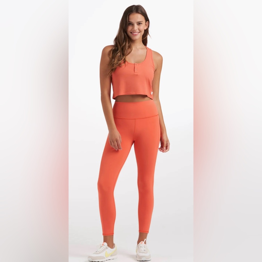 Vuori Studio Pocket Legging #T00